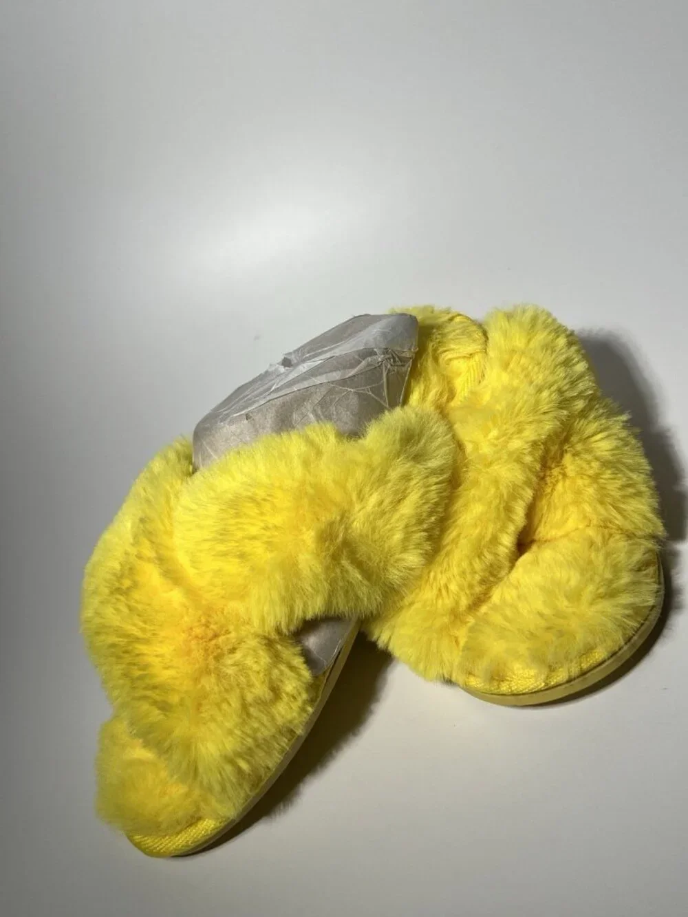 Target Girls Yellow Plush Criss Cross Slide Slippers Size L 4-5